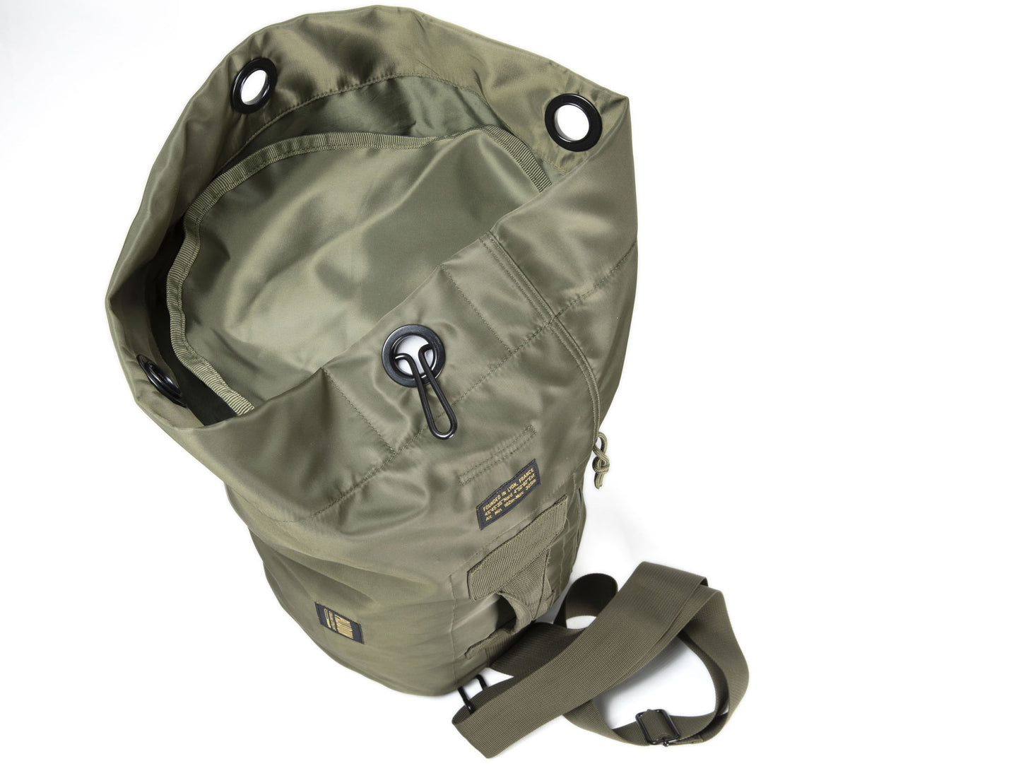 BG225-309 | NYLON-GEPÄCK 29L | OLIVE NIGHT