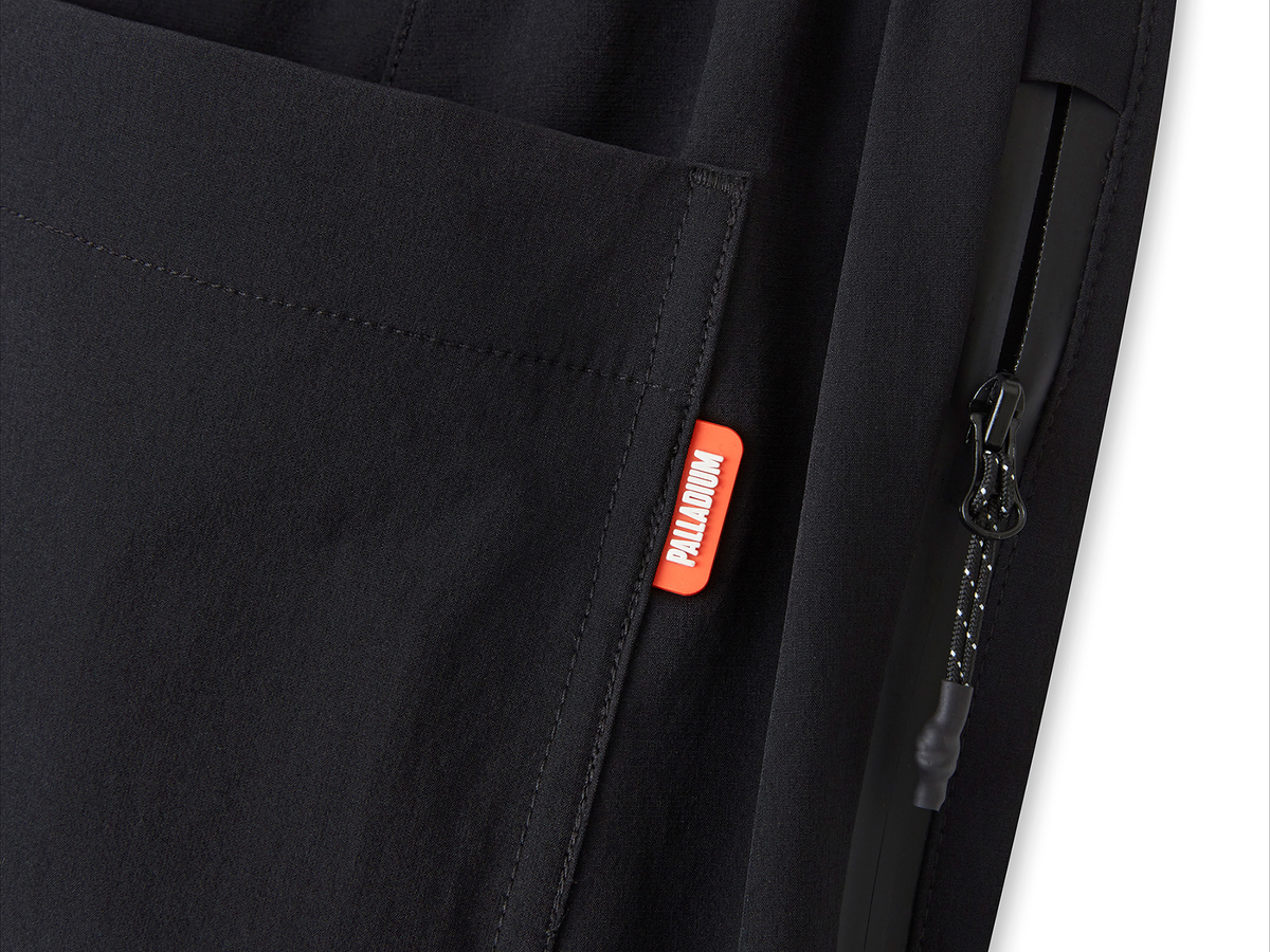 1013107-008 | M TAPPERED PANTS 01 | BLACK
