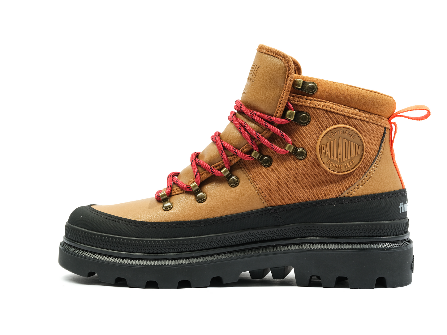 78554-203-M | PALLATROOPER HIKER WP+ X FINISTERRE | APPLE CINNAMON