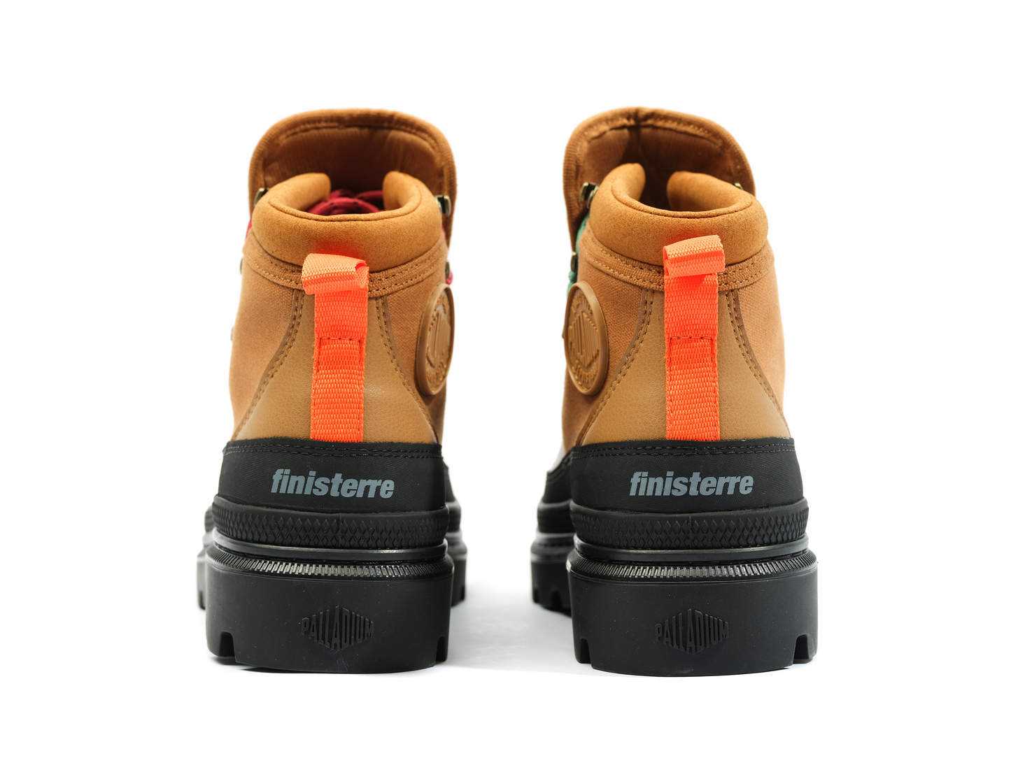 78554-203-M | PALLATROOPER HIKER WP+ X FINISTERRE | APPLE CINNAMON